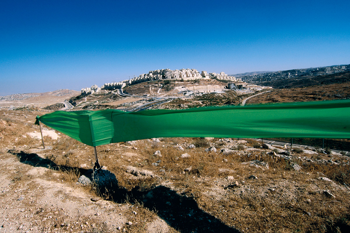 Alban Biaussat – The Green(er) Side of the Line